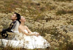 Photoshop打造纯美梦幻的蓝色外景婚片