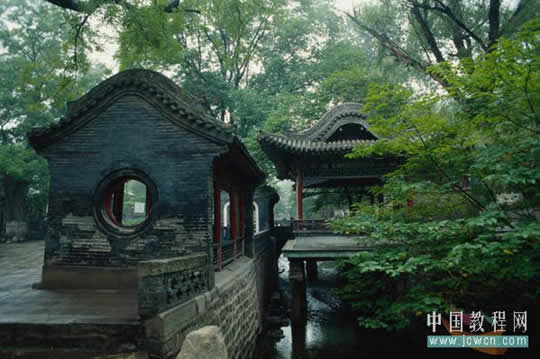 Photoshop建筑教程：简单制作林中阳光效果